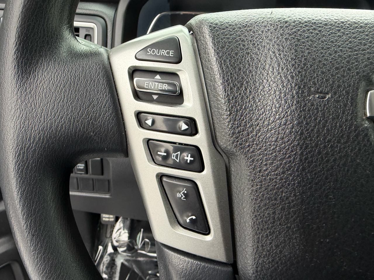 Nissan Titan XD 4x4 Diesel Crew Cab S 2019