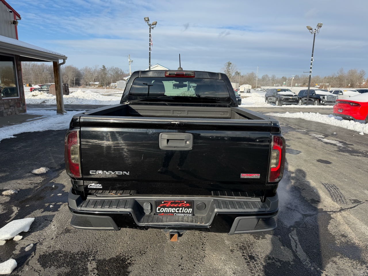 GMC Canyon 4WD Crew Cab 128.3" SLE 2015