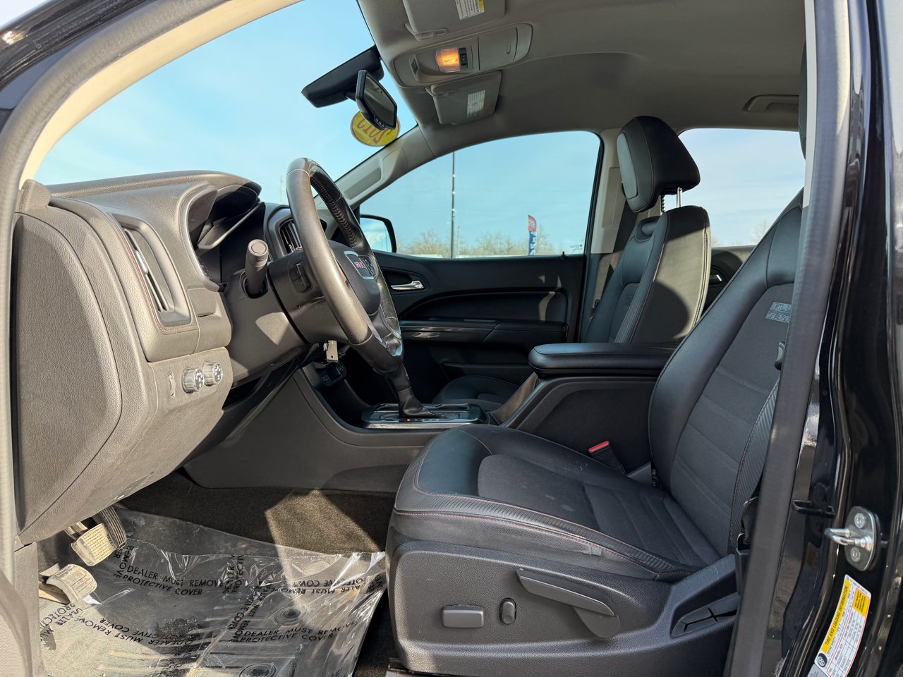 GMC Canyon 4WD Crew Cab 128.3" SLE 2015