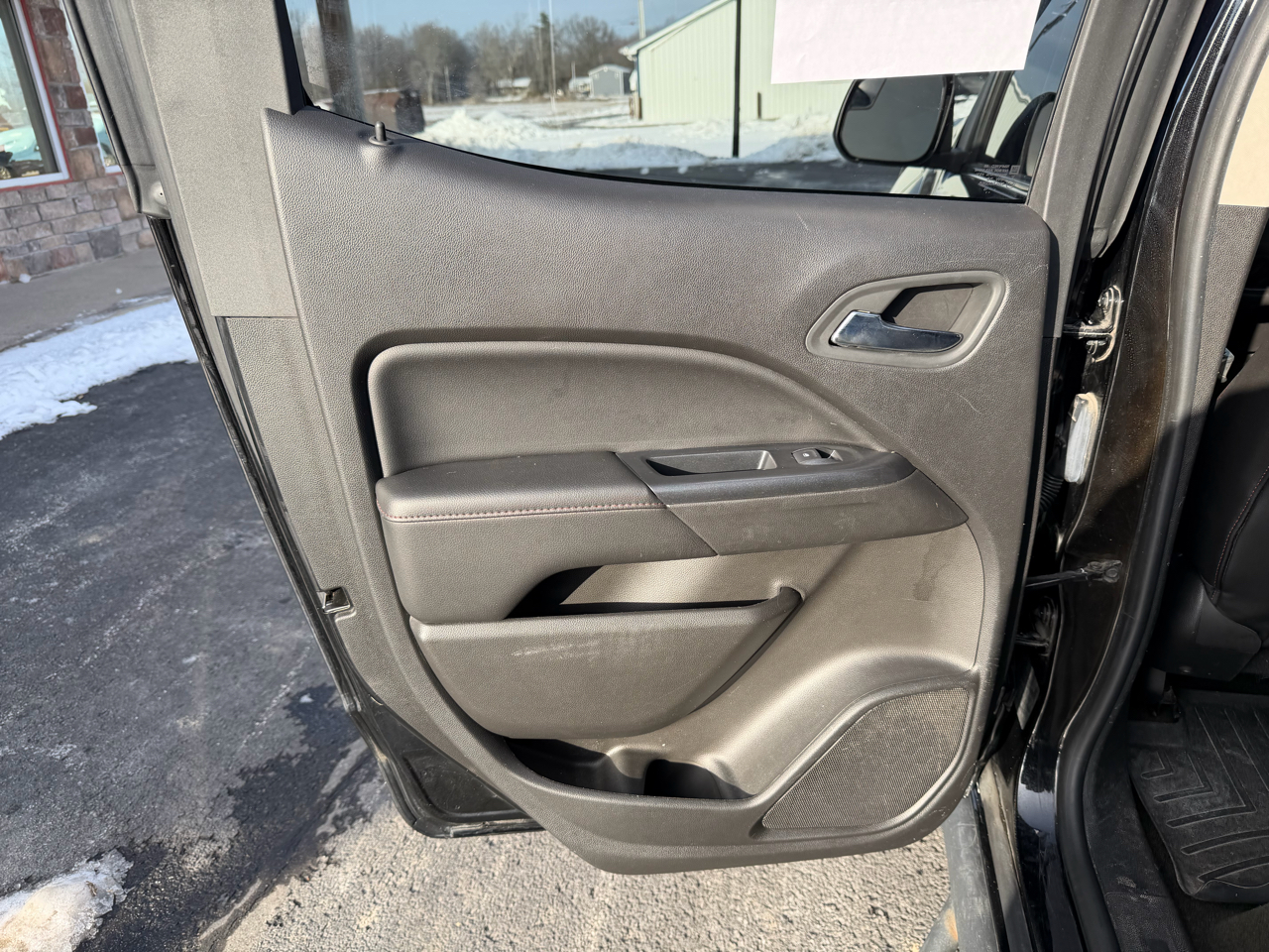 GMC Canyon 4WD Crew Cab 128.3" SLE 2015