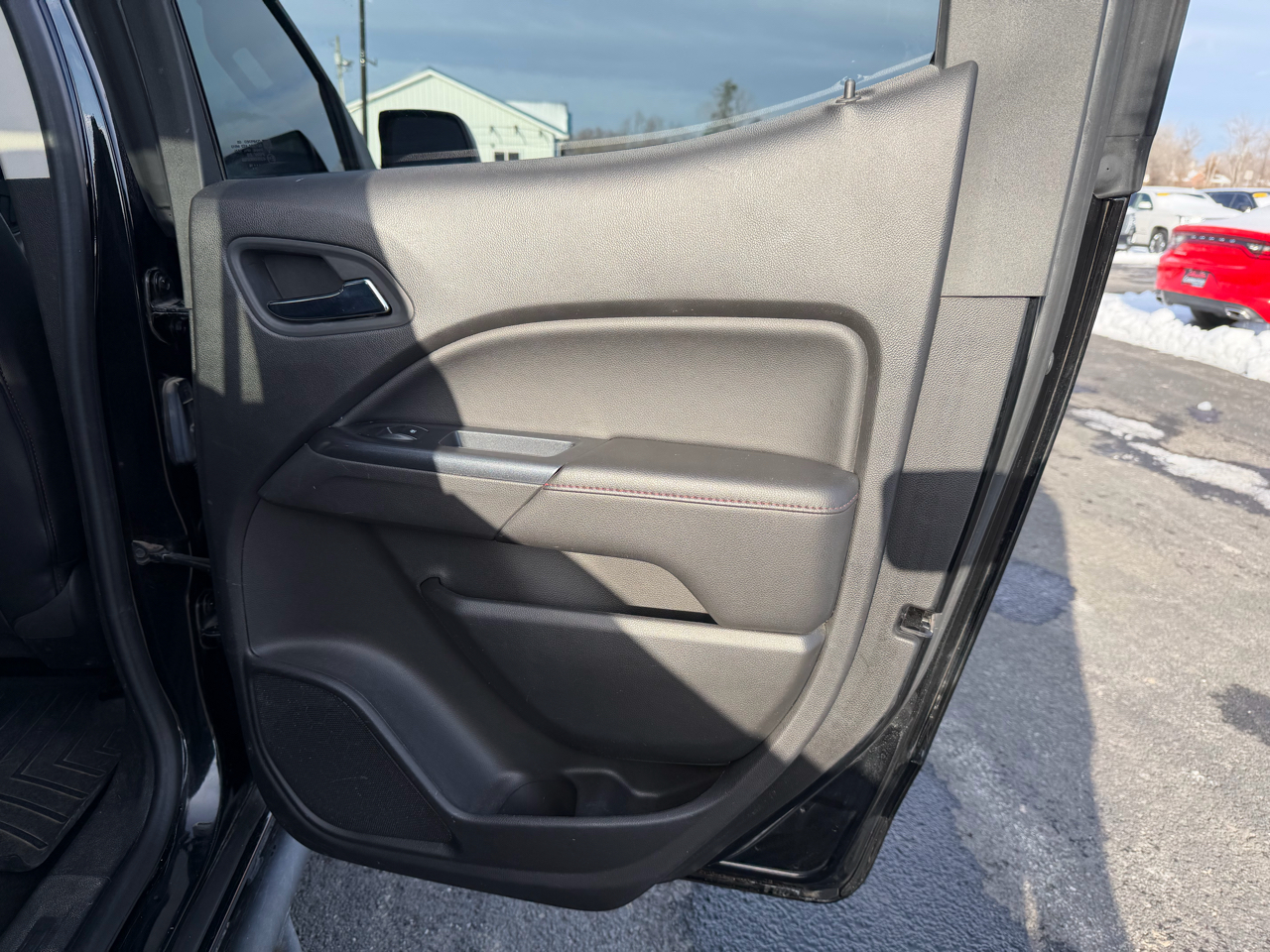 GMC Canyon 4WD Crew Cab 128.3" SLE 2015