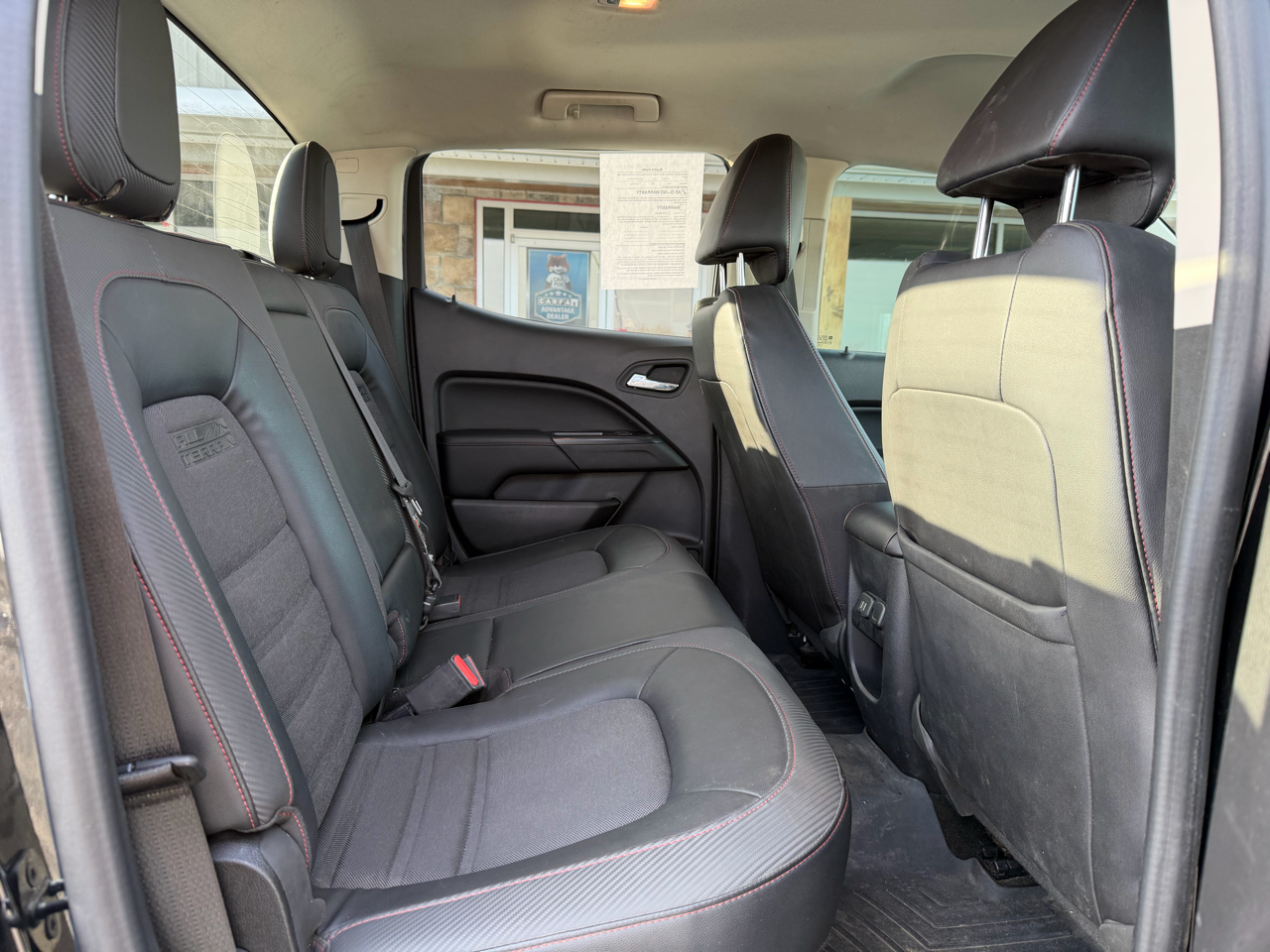 GMC Canyon 4WD Crew Cab 128.3" SLE 2015