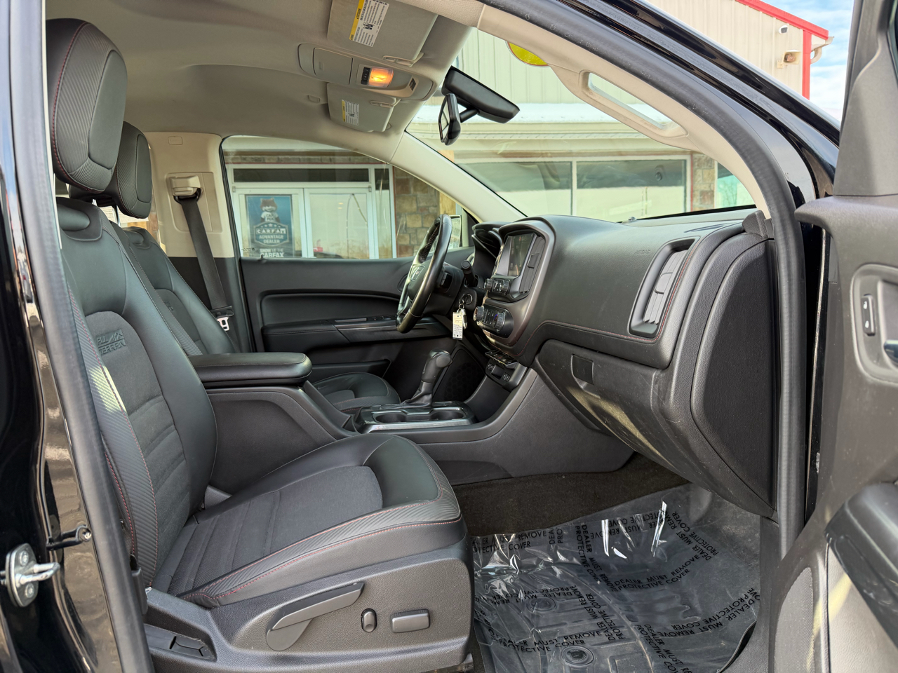 GMC Canyon 4WD Crew Cab 128.3" SLE 2015