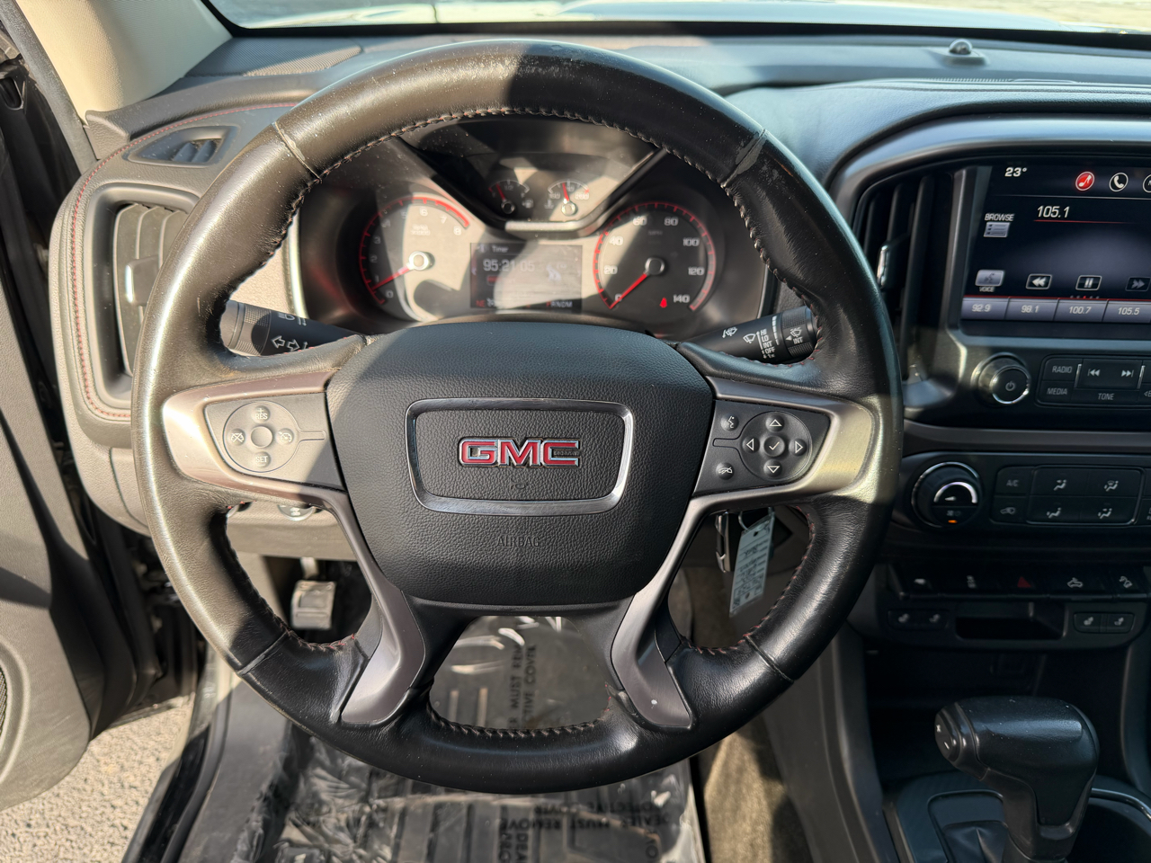 GMC Canyon 4WD Crew Cab 128.3" SLE 2015