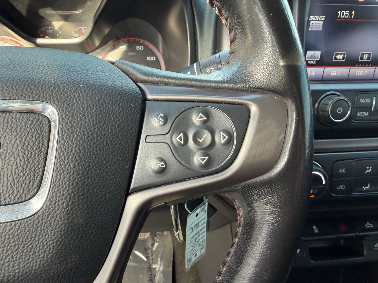 GMC Canyon 4WD Crew Cab 128.3" SLE 2015