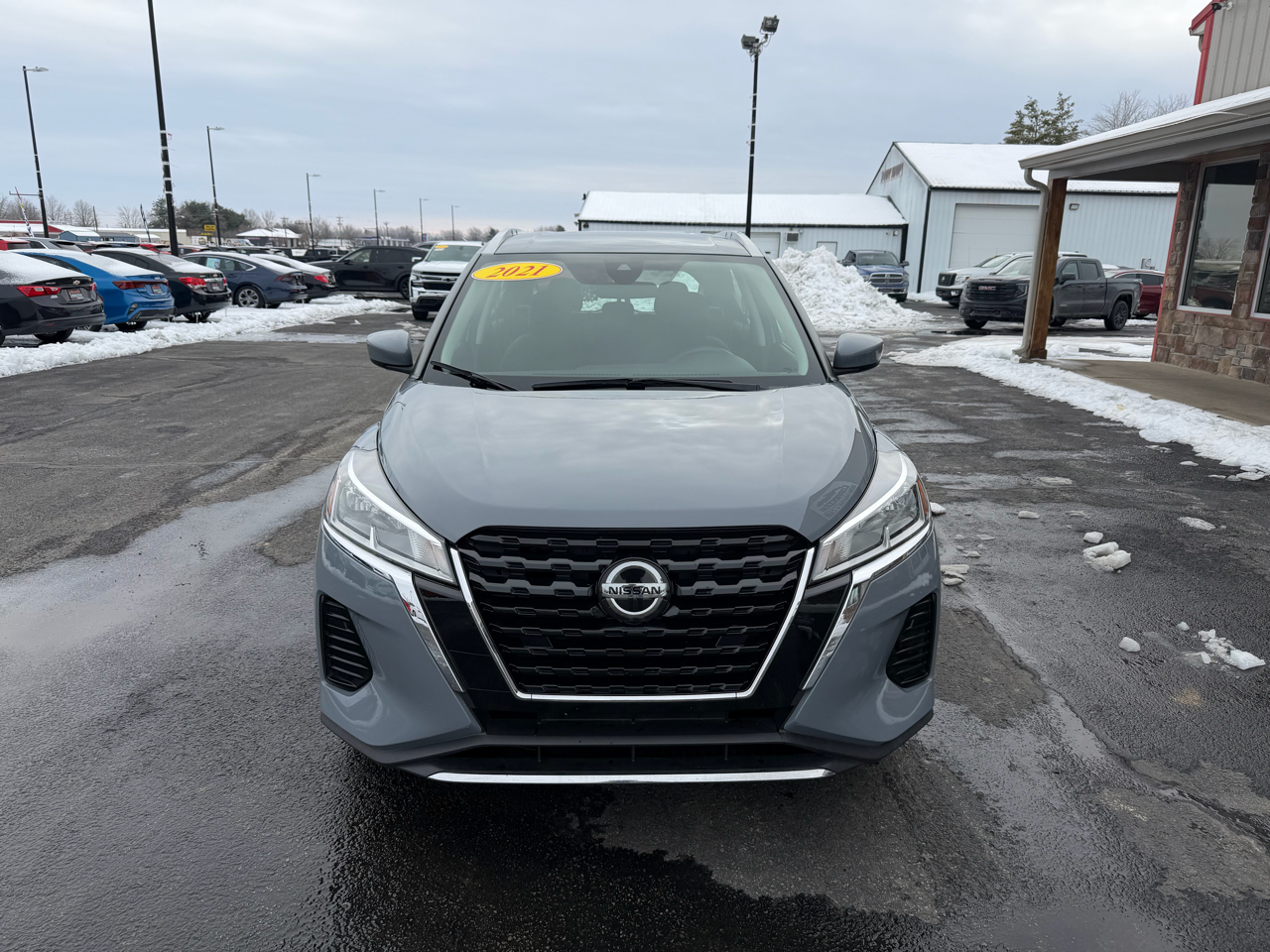 Nissan Kicks SV FWD 2021