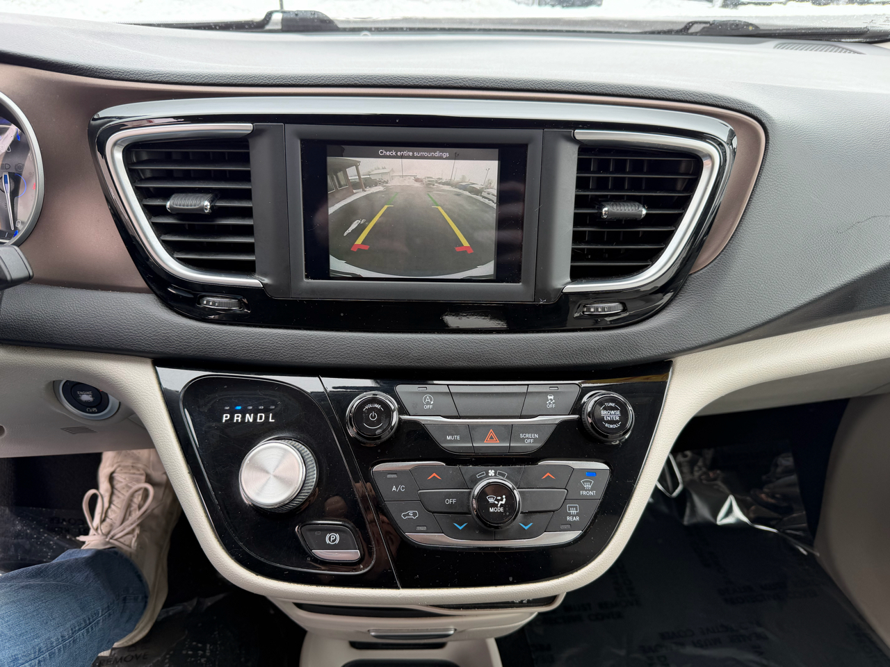 Chrysler Voyager LXI FWD 2021