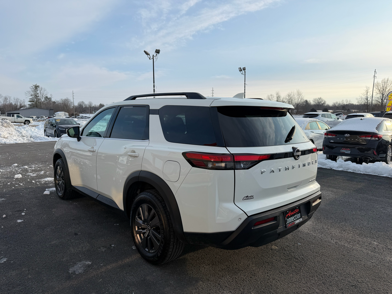 Nissan Pathfinder SV 4WD 2024