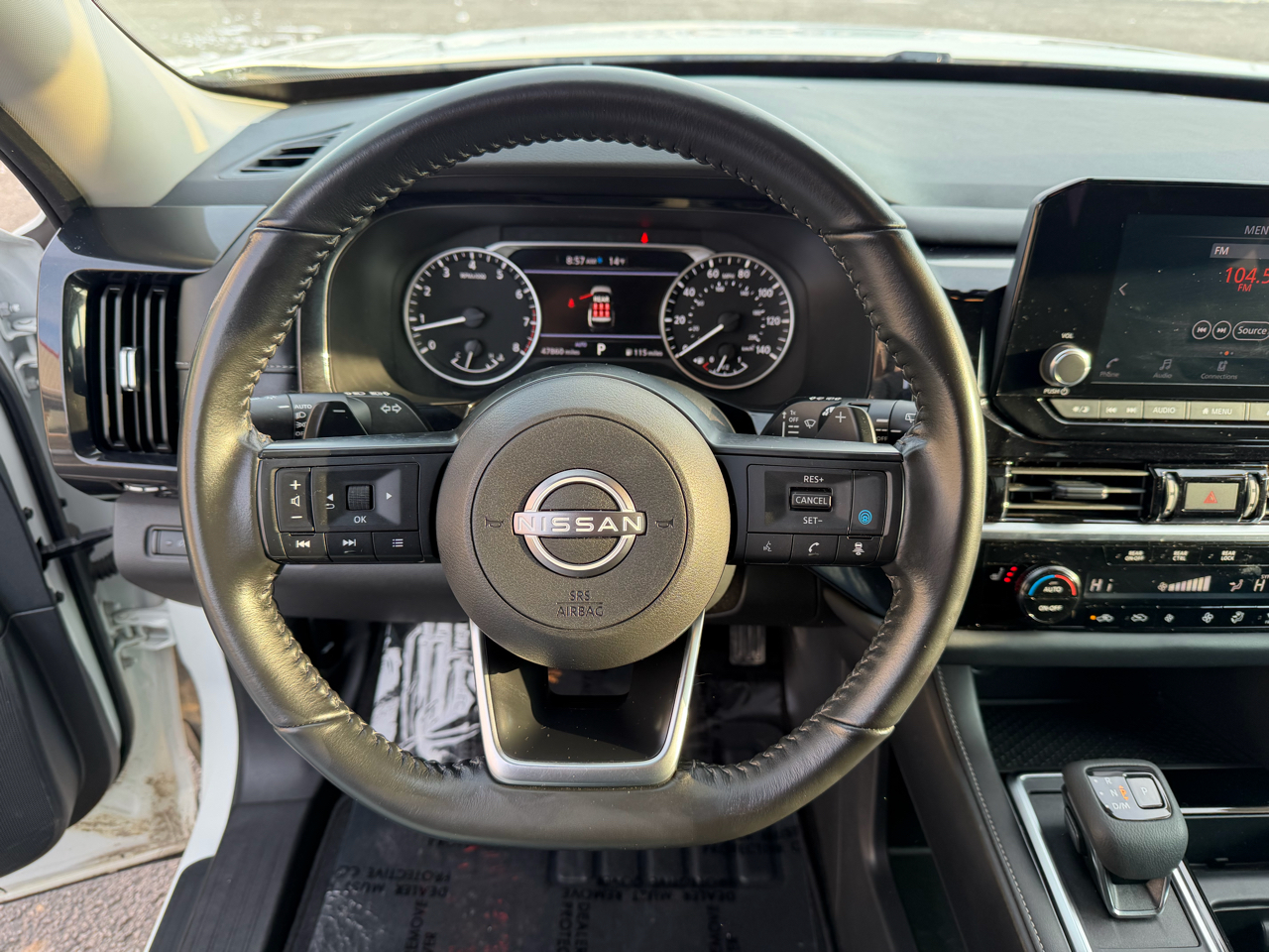 Nissan Pathfinder SV 4WD 2024