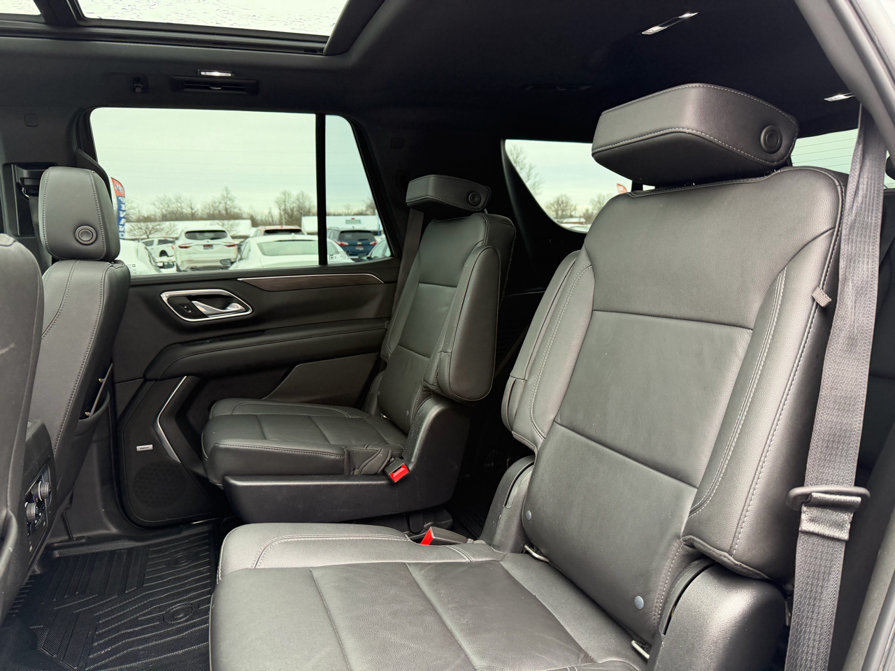 Chevrolet Tahoe 4WD 4dr LT 2022