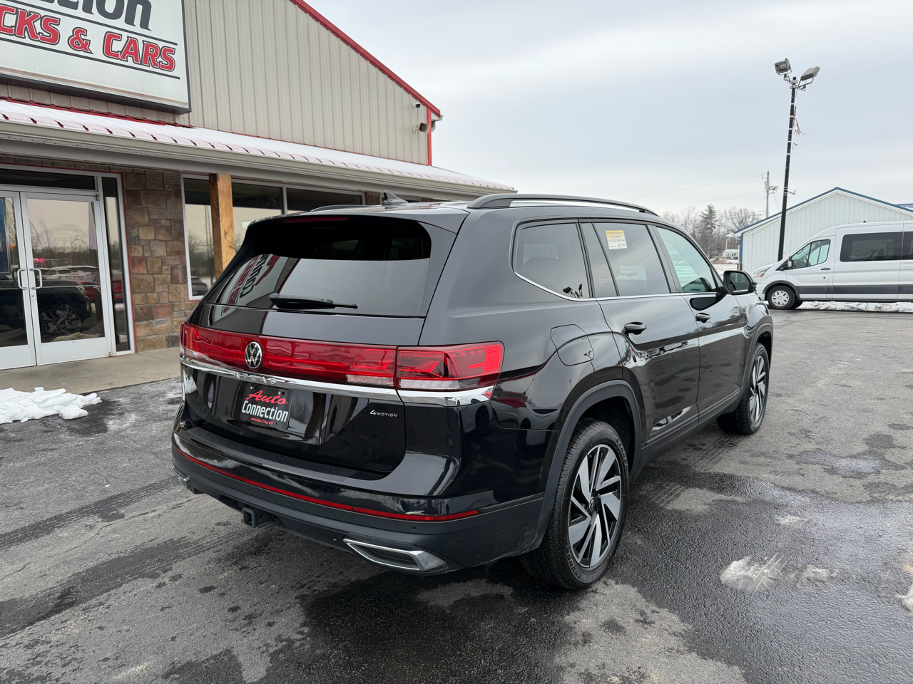 Volkswagen Atlas 2.0T SE w/Technology 4MOTION 2024