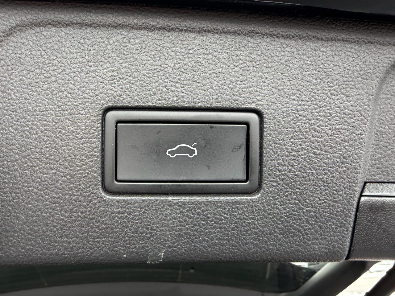 Volkswagen Atlas 2.0T SE w/Technology 4MOTION 2024