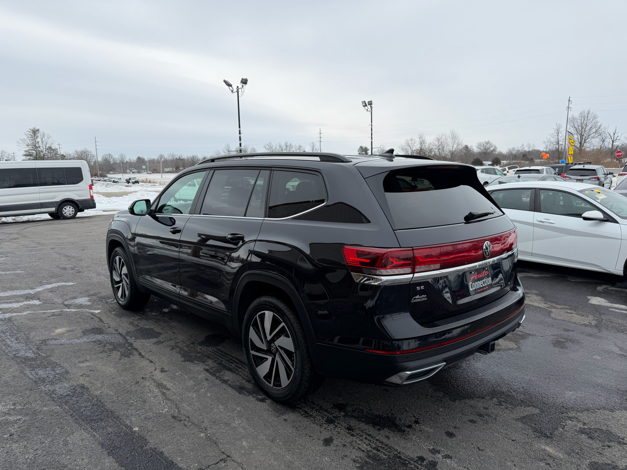 Volkswagen Atlas 2.0T SE w/Technology 4MOTION 2024