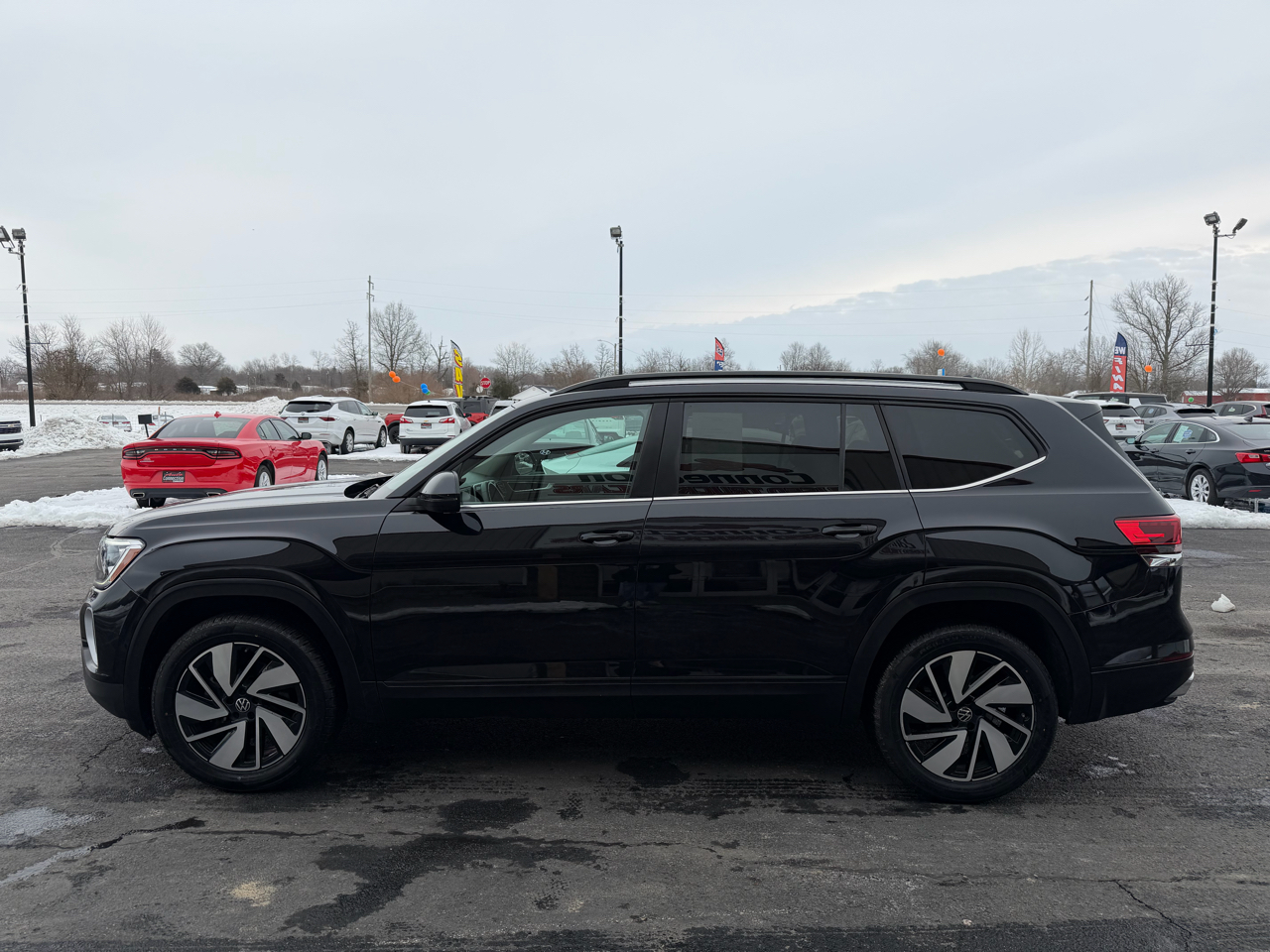 Volkswagen Atlas 2.0T SE w/Technology 4MOTION 2024