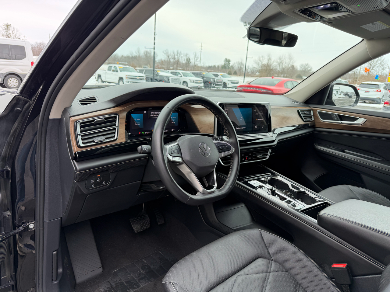 Volkswagen Atlas 2.0T SE w/Technology 4MOTION 2024