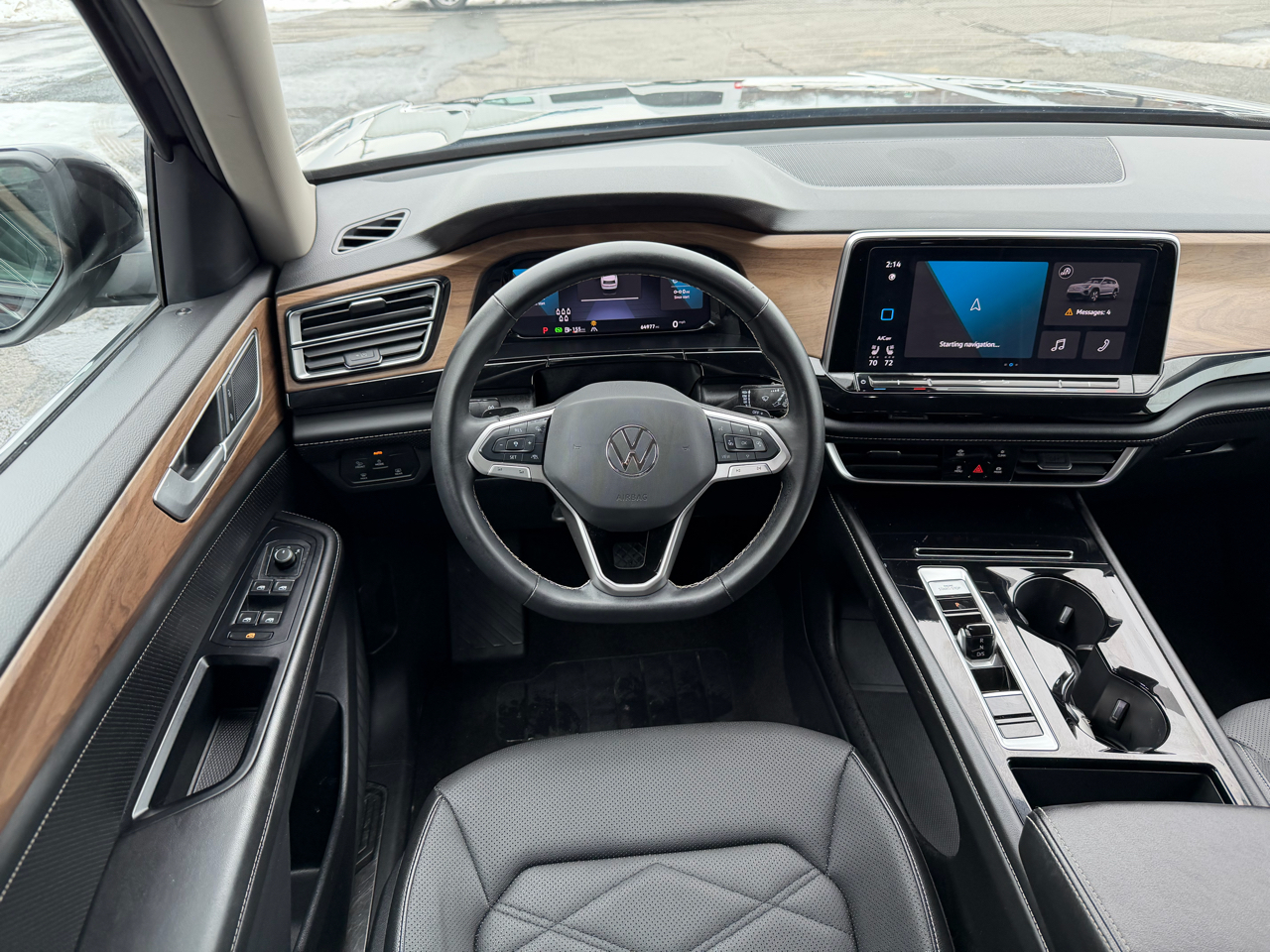 Volkswagen Atlas 2.0T SE w/Technology 4MOTION 2024