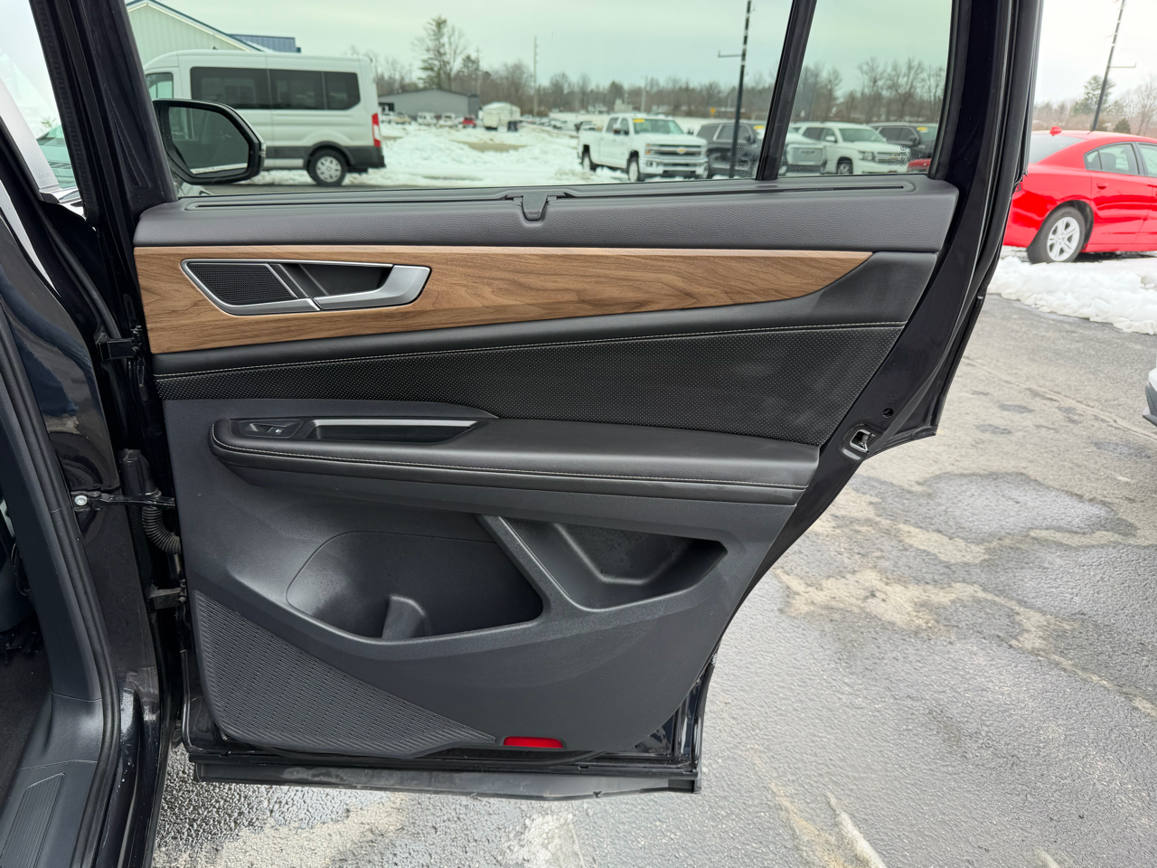 Volkswagen Atlas 2.0T SE w/Technology 4MOTION 2024