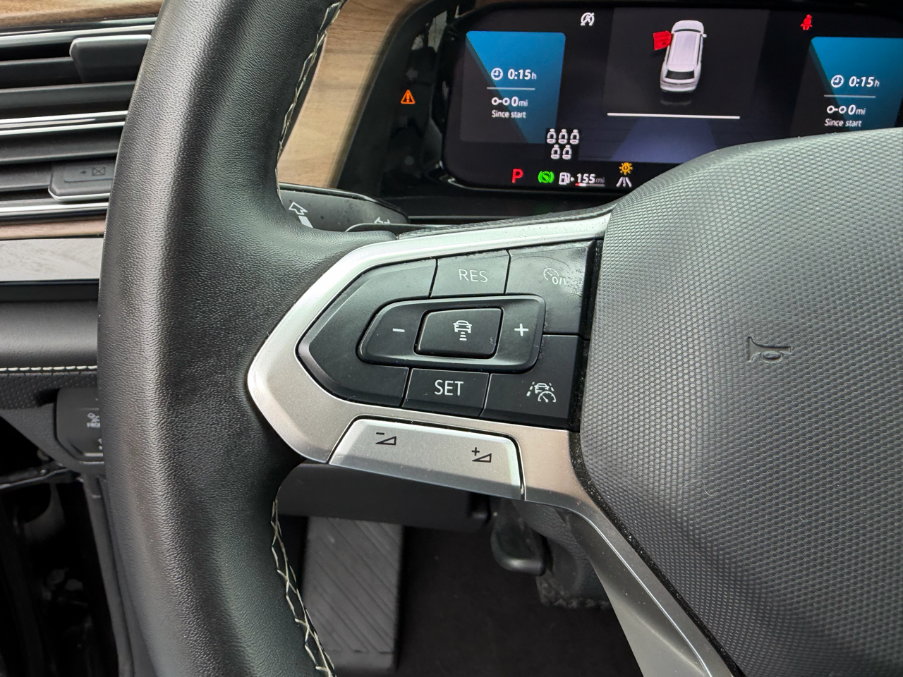 Volkswagen Atlas 2.0T SE w/Technology 4MOTION 2024