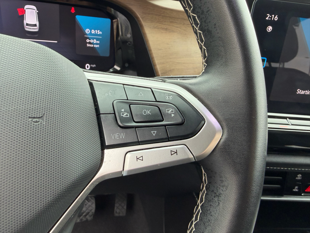 Volkswagen Atlas 2.0T SE w/Technology 4MOTION 2024