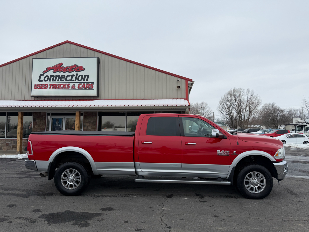 RAM 3500 Laramie 4x4 Crew Cab 8' Box 2017
