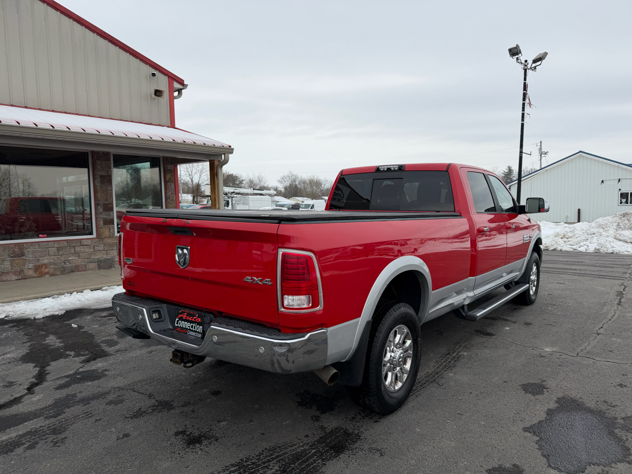RAM 3500 Laramie 4x4 Crew Cab 8' Box 2017