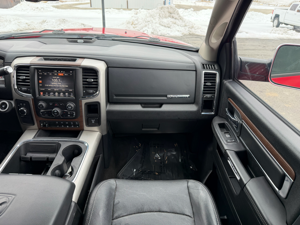 RAM 3500 Laramie 4x4 Crew Cab 8' Box 2017