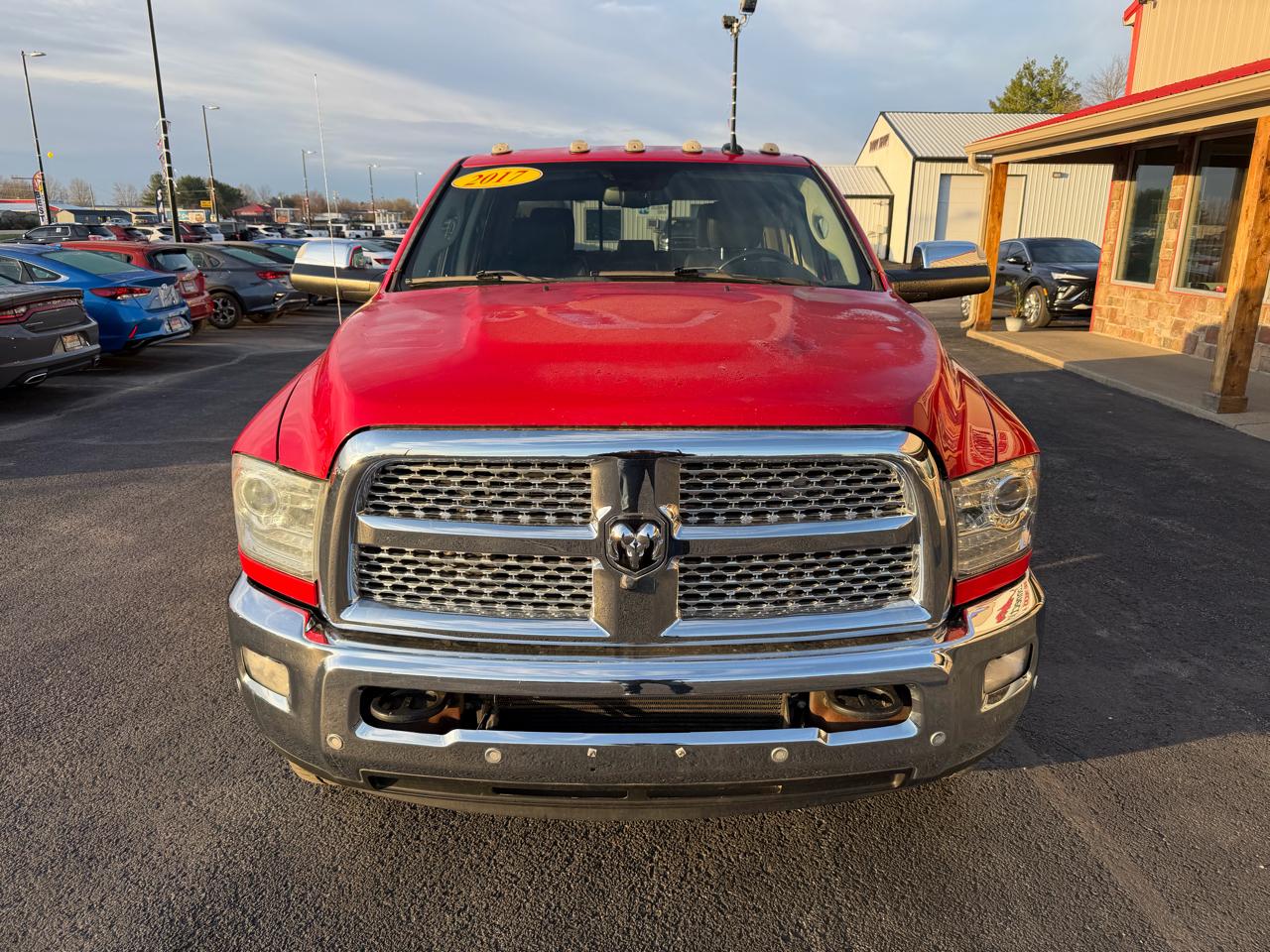 RAM 3500 Laramie 4x4 Crew Cab 8' Box 2017