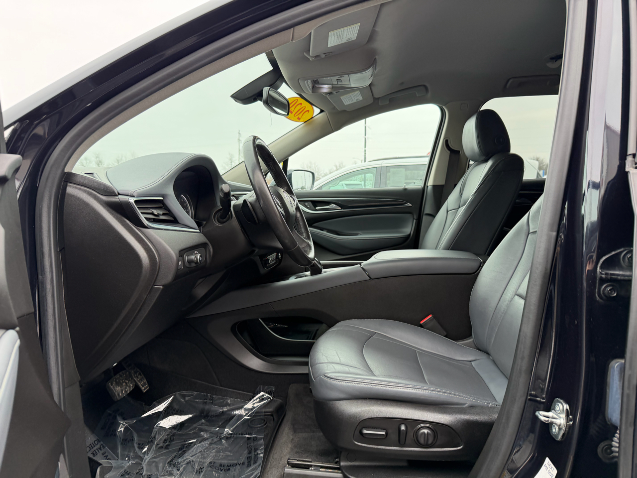 Buick Enclave FWD 4dr Essence 2020