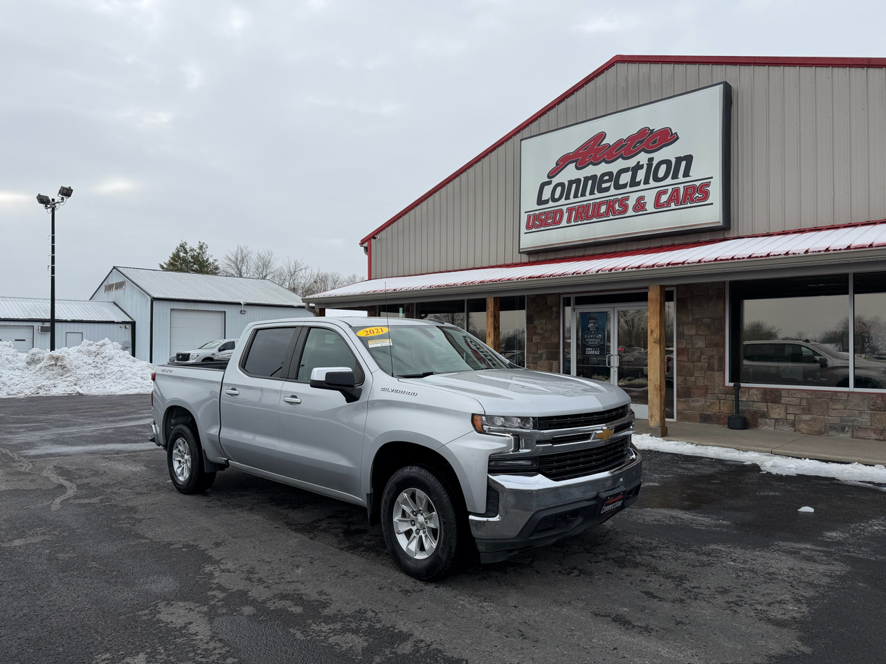 Chevrolet Silverado 1500 4WD Crew Cab 147" LT 2021