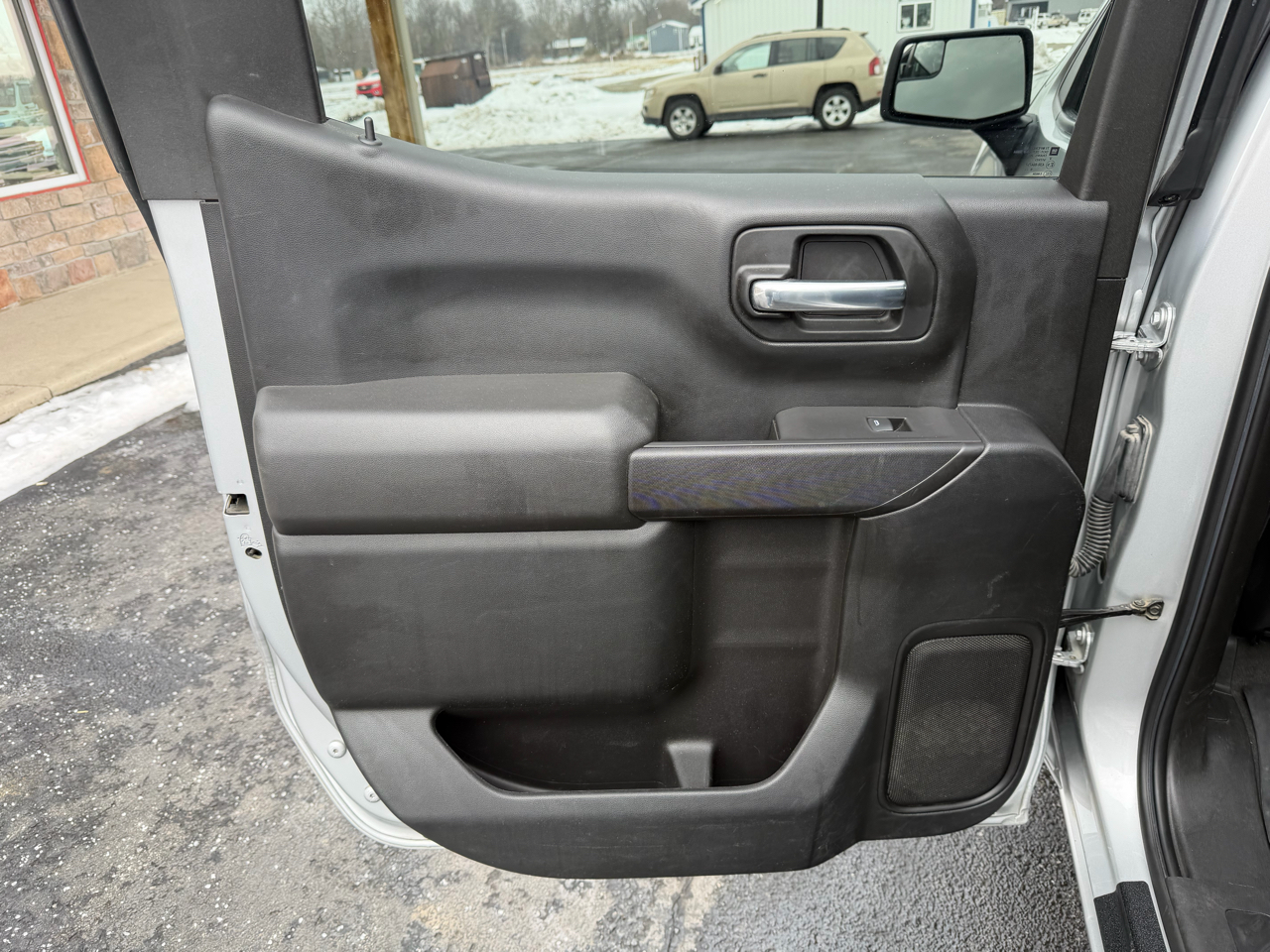 Chevrolet Silverado 1500 4WD Crew Cab 147" LT 2021