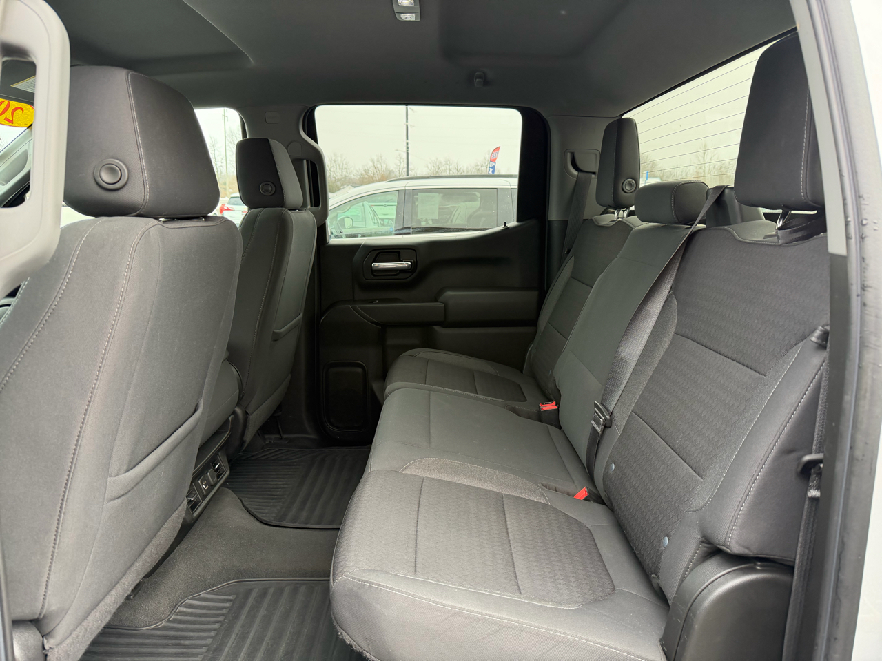 Chevrolet Silverado 1500 4WD Crew Cab 147" LT 2021