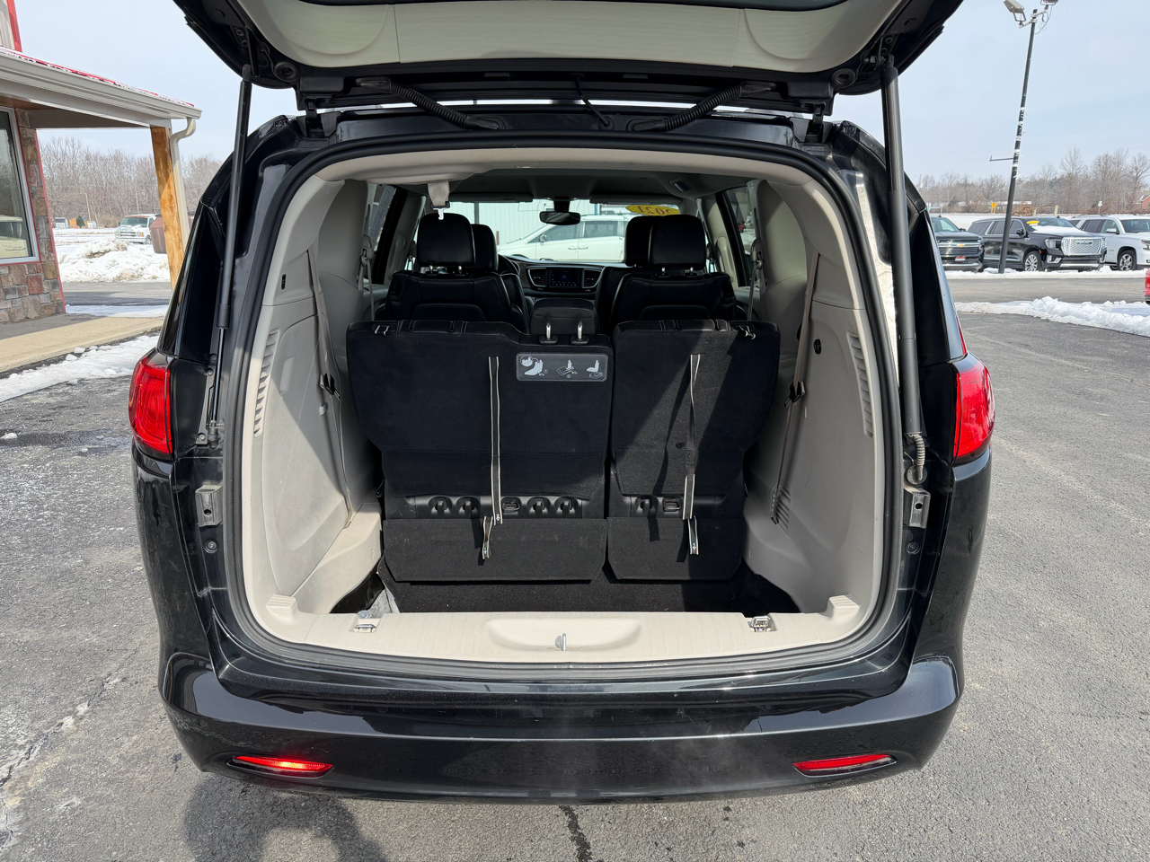 Chrysler Voyager LXI FWD 2021