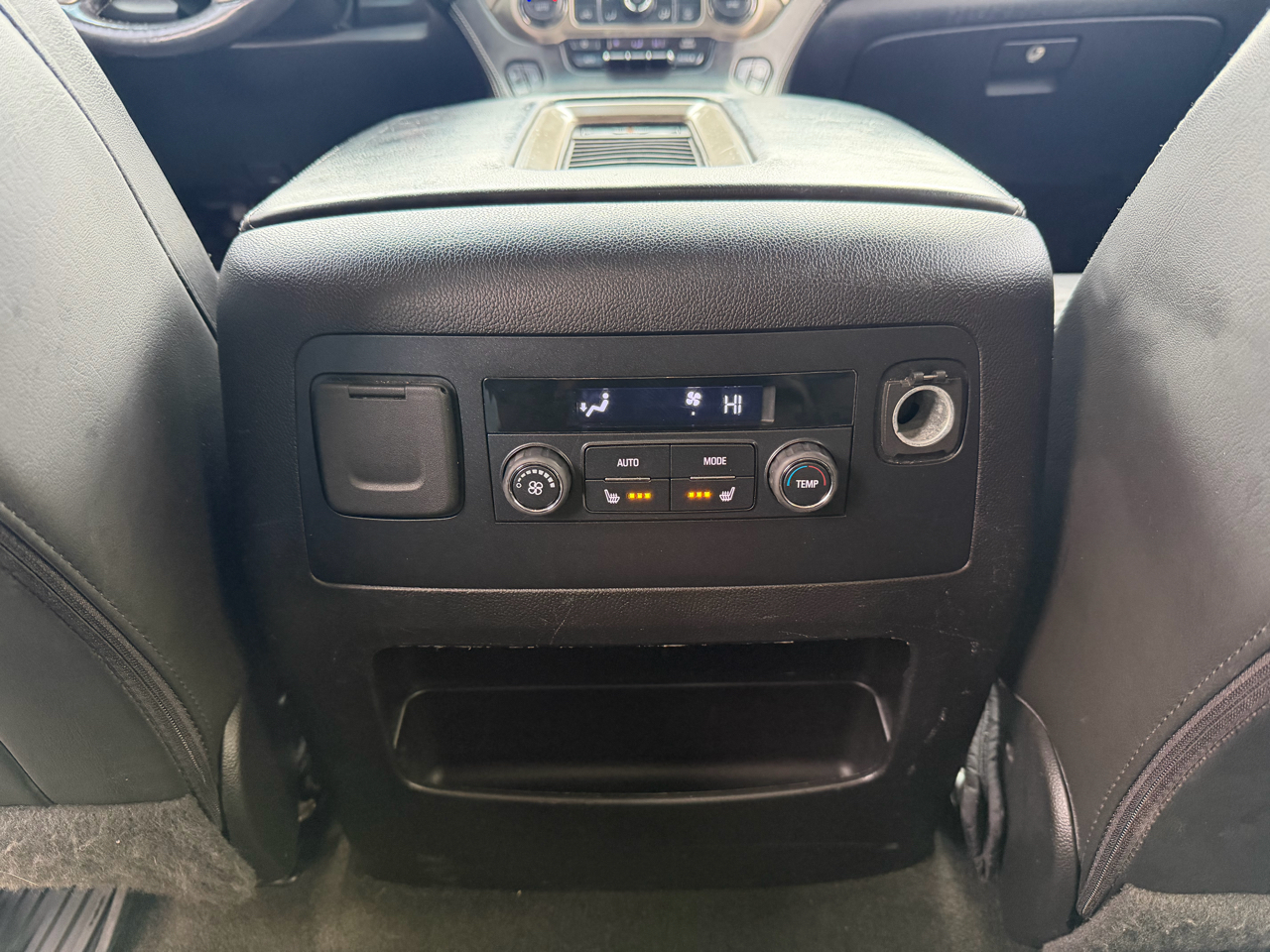 GMC Yukon 4WD 4dr Denali 2018