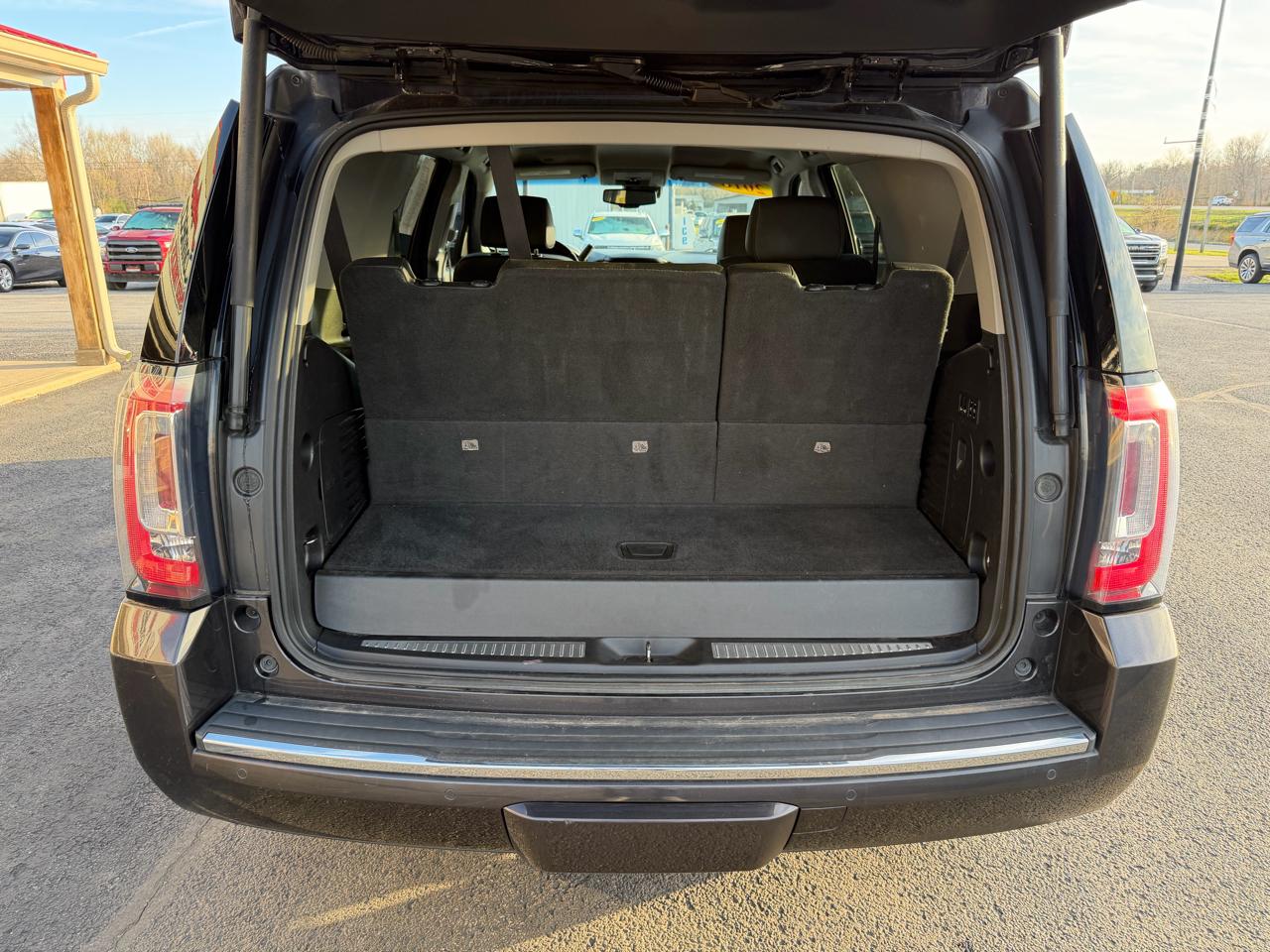 GMC Yukon 4WD 4dr Denali 2018