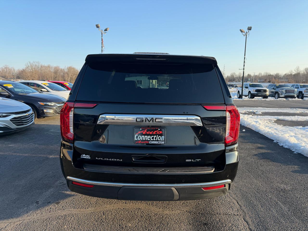 GMC Yukon 4WD 4dr SLT 2024