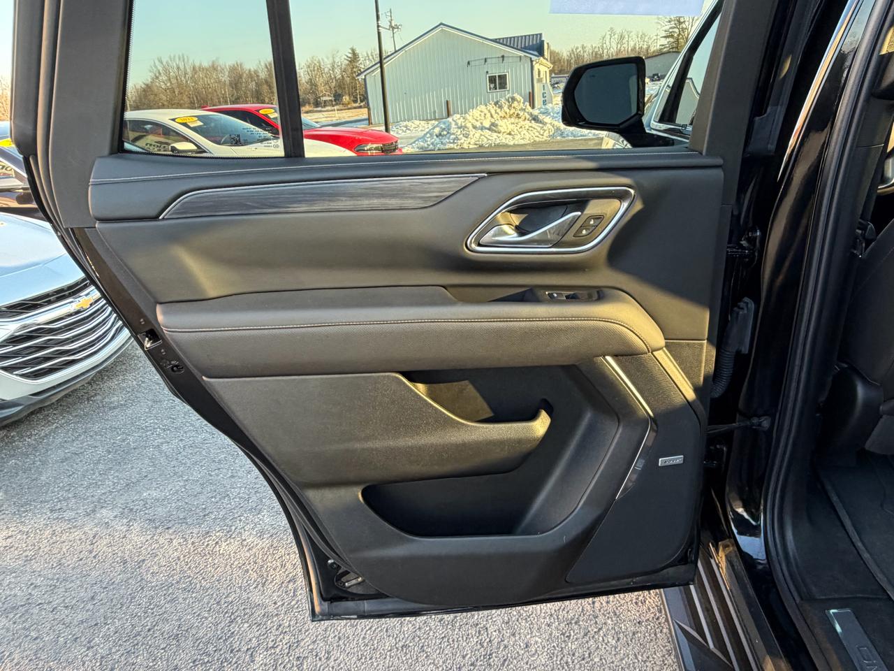 GMC Yukon 4WD 4dr SLT 2024