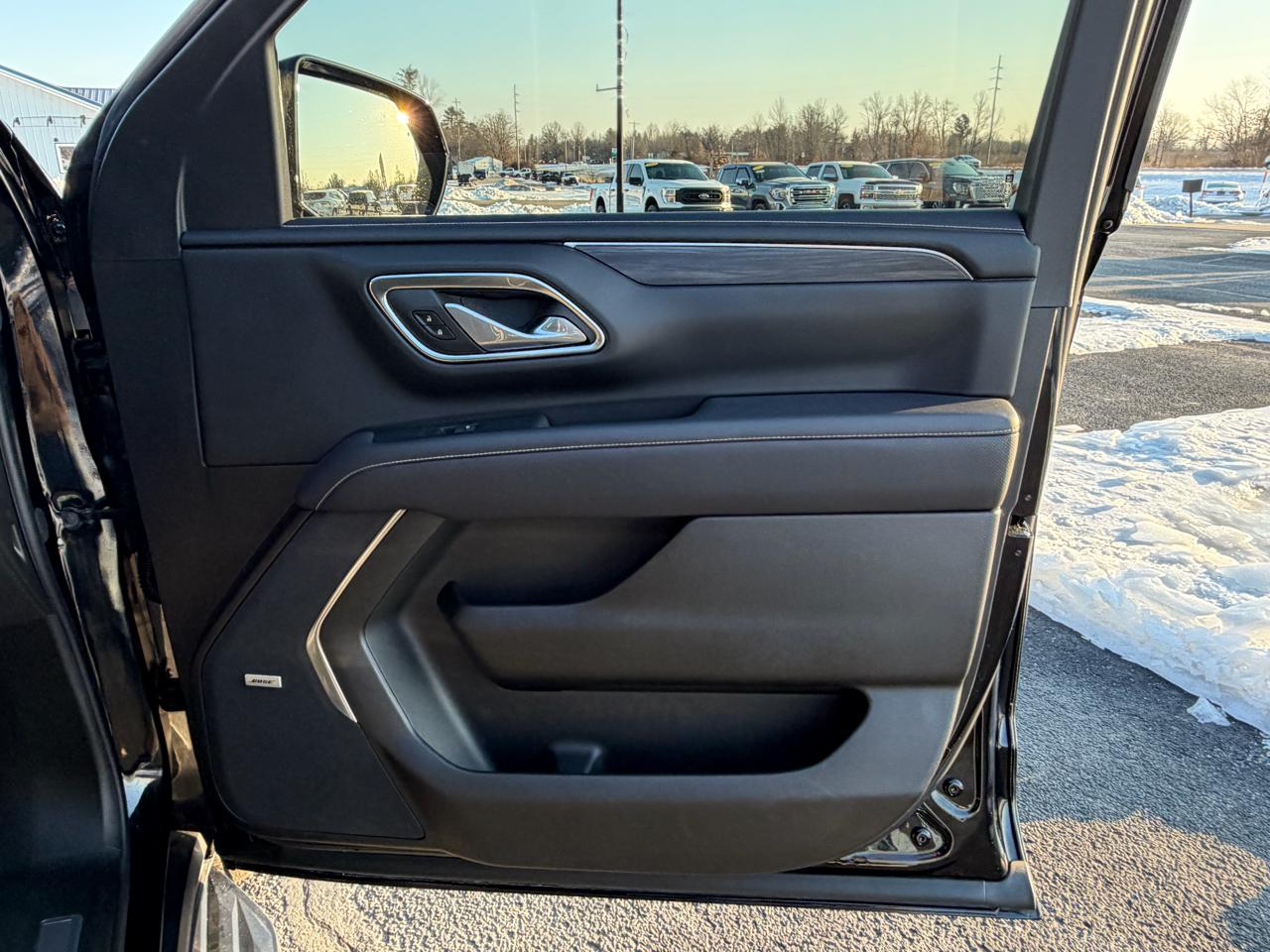 GMC Yukon 4WD 4dr SLT 2024