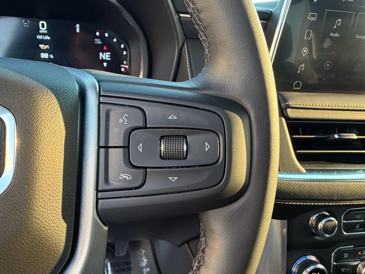 GMC Yukon 4WD 4dr SLT 2024