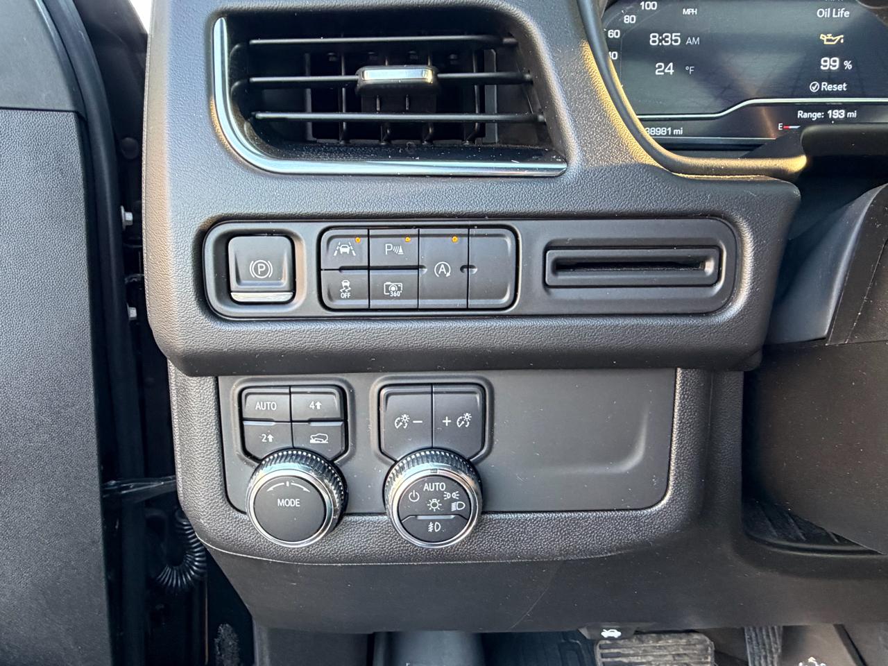 GMC Yukon 4WD 4dr SLT 2024