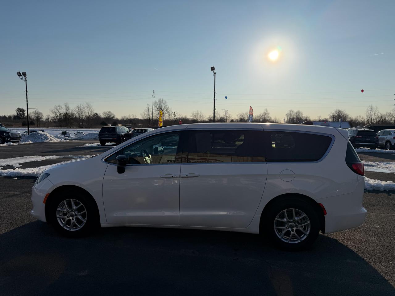 Chrysler Voyager LX FWD 2024