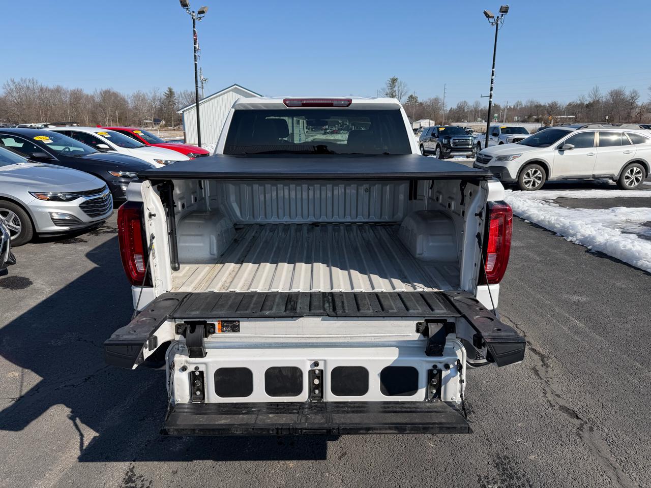GMC Sierra 1500 2WD Crew Cab 147" SLT 2021