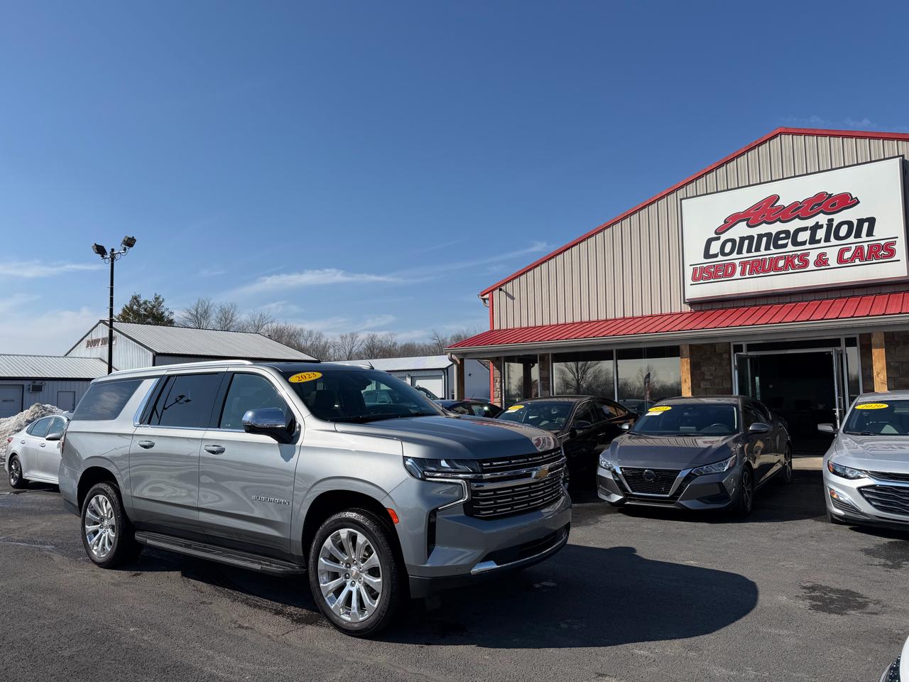 Chevrolet Suburban 4WD 4dr Premier 2023
