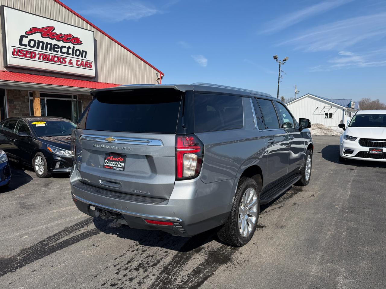 Chevrolet Suburban 4WD 4dr Premier 2023