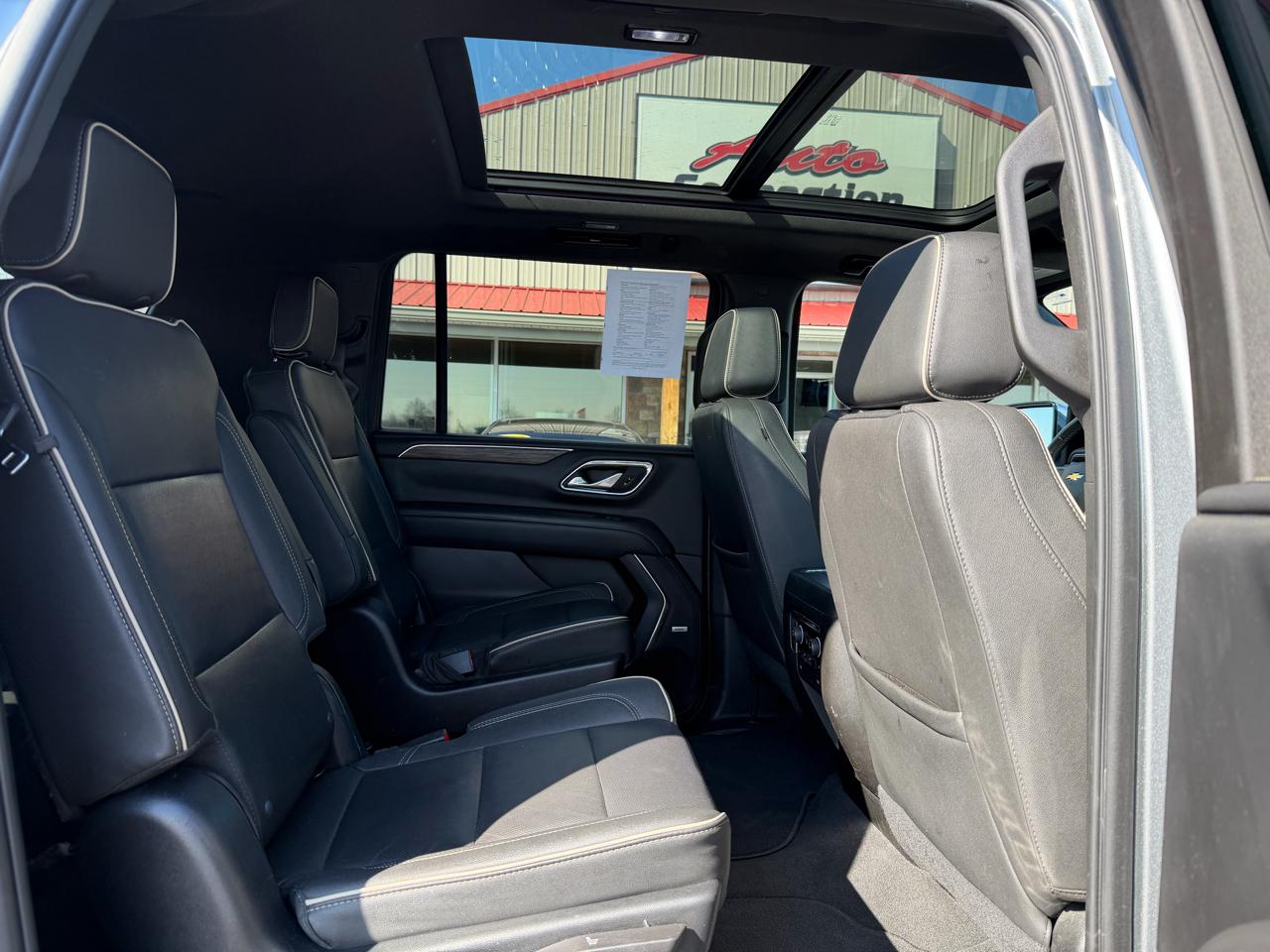 Chevrolet Suburban 4WD 4dr Premier 2023