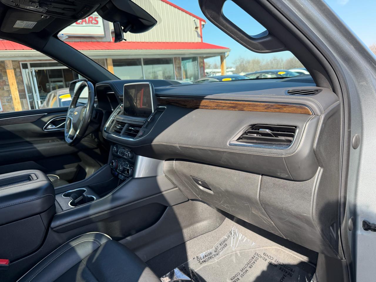 Chevrolet Suburban 4WD 4dr Premier 2023