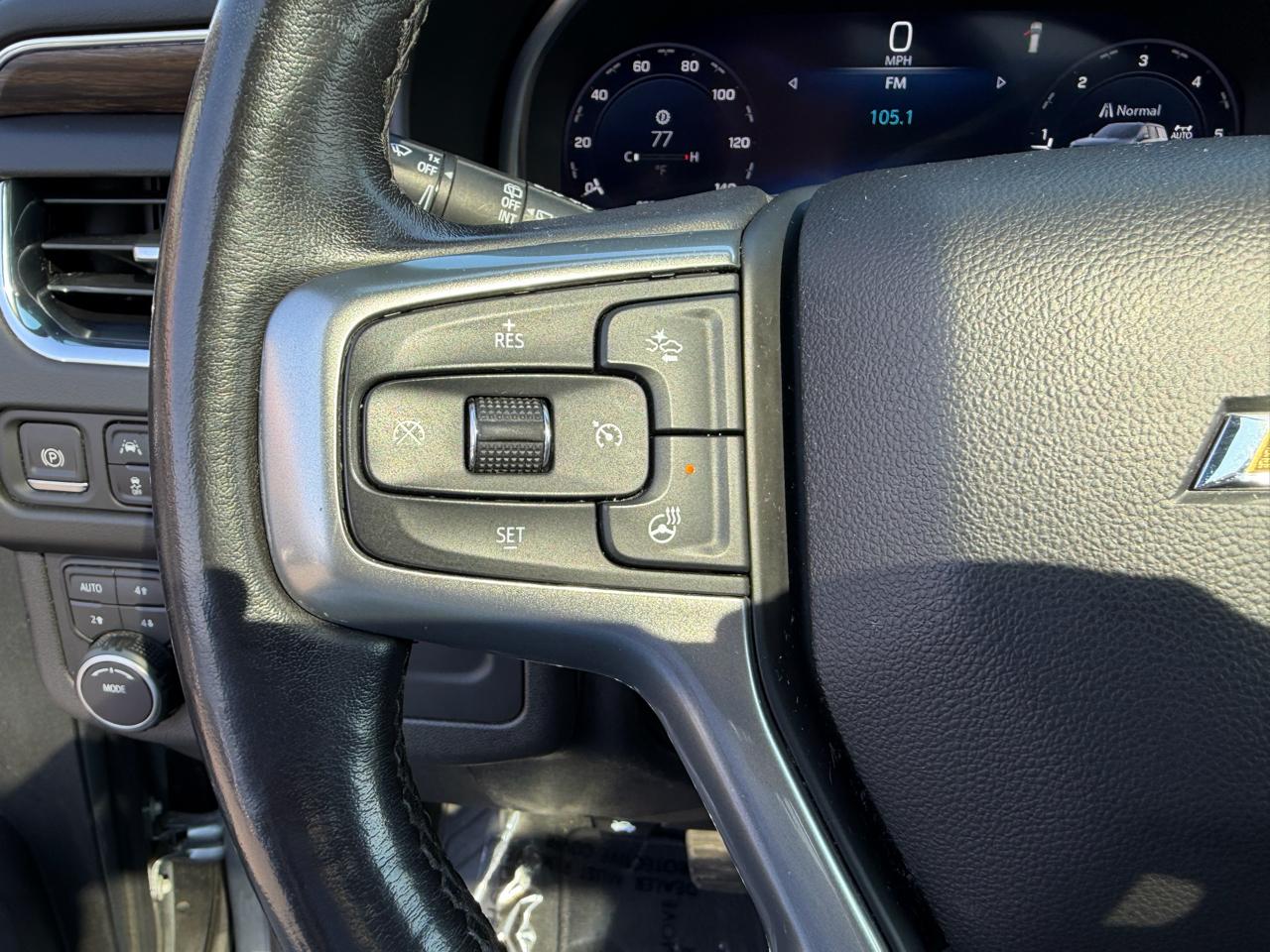 Chevrolet Suburban 4WD 4dr Premier 2023