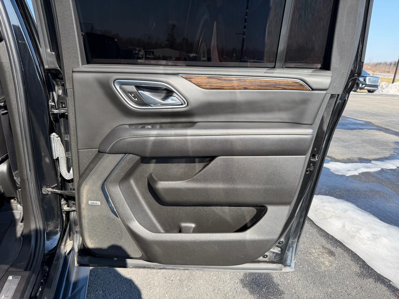 Chevrolet Suburban 4WD 4dr Premier 2021