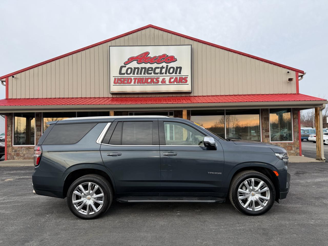 Chevrolet Tahoe 4WD 4dr Premier 2021