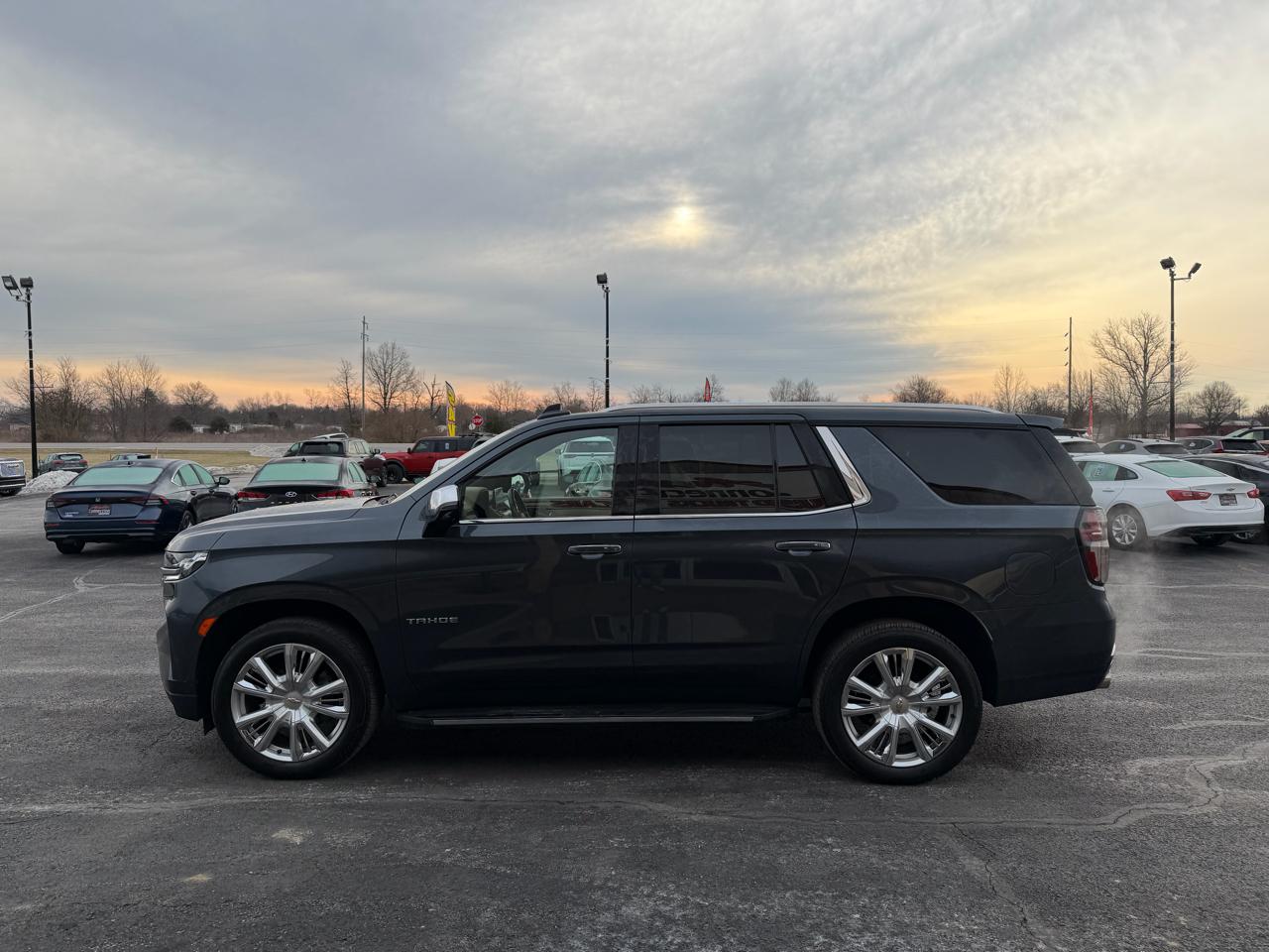 Chevrolet Tahoe 4WD 4dr Premier 2021