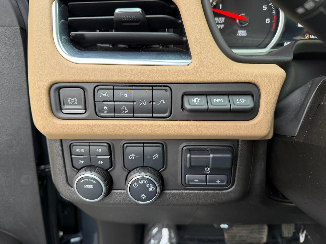 Chevrolet Tahoe 4WD 4dr Premier 2021